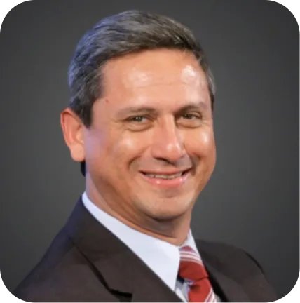 Sr. Salvador Leivaa - Gerente General, Guatemala